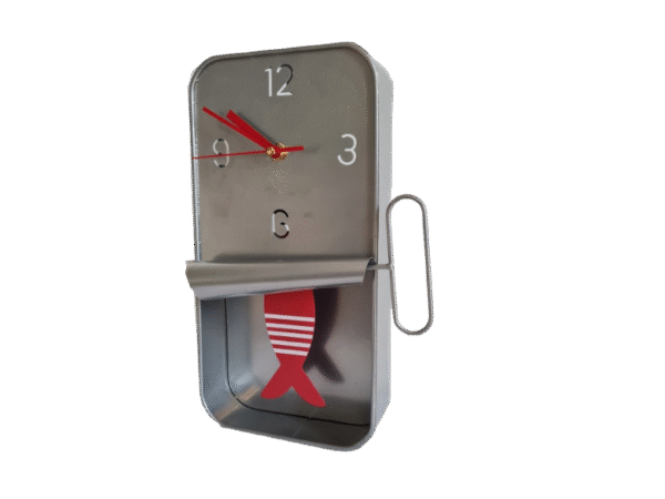 Horloge poisson métal